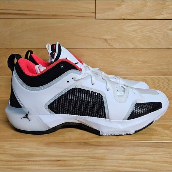 Air Jordan 37 XXXVII Low 14 White Black Siren Red Basketball Shoe DQ4122-100 - Picture 1 of 10